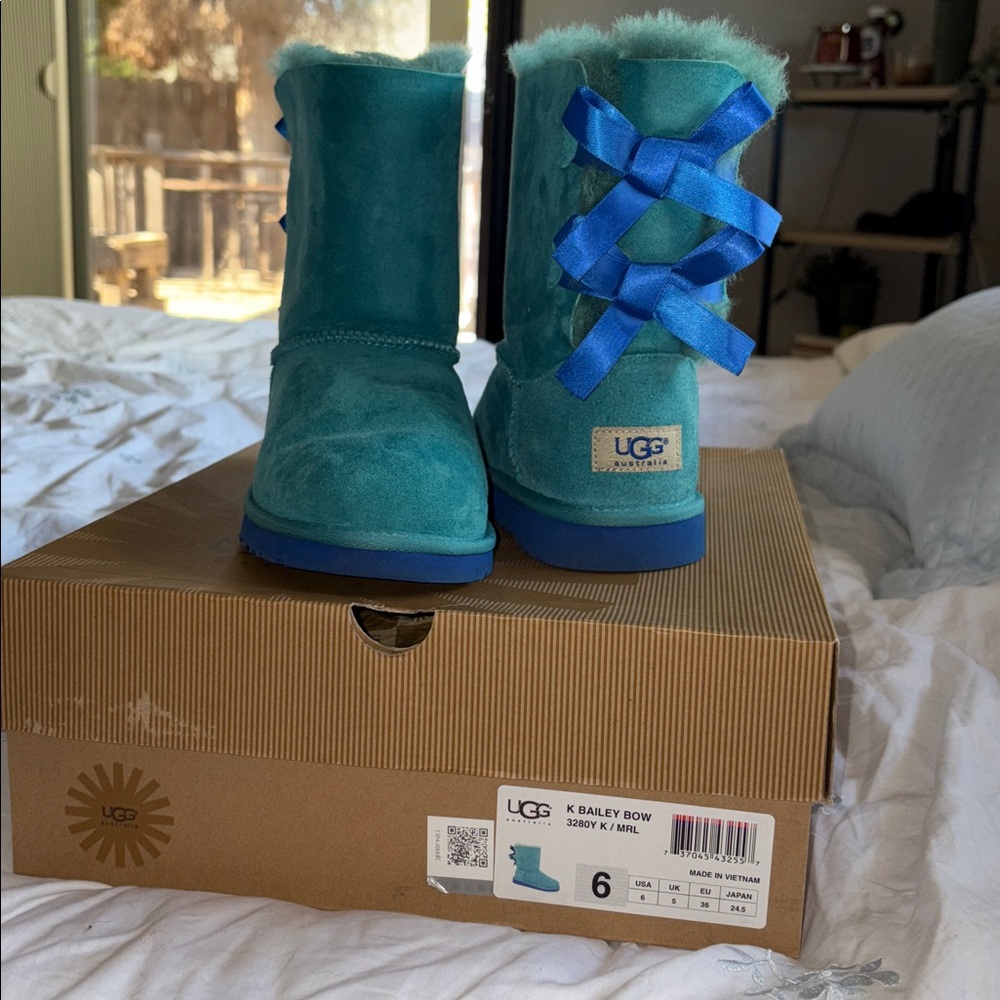 UGG Bailey Bow Boots in Turquoise Blue